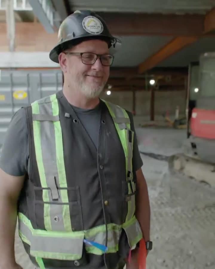 On Site - Meet the Crew